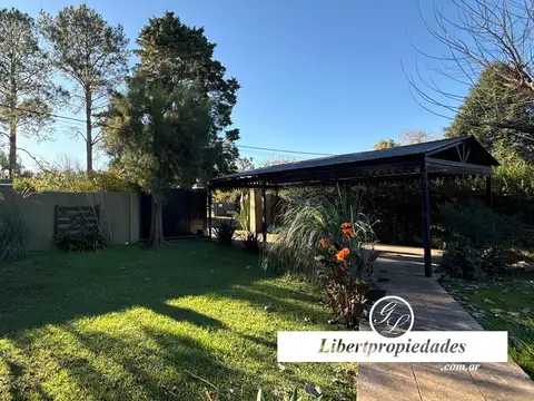 Casa 5 ambientes con 2 baños
