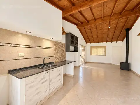 Casa en Venta en Garin, USD 93.000