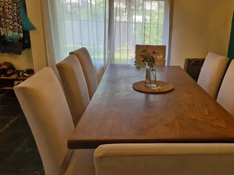 VENTA - EXCELENTE CASA 6 AMBIENTES C/PILETA. BELLA VISTA