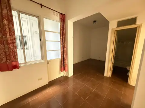 Depto Tipo Casa en Venta en Boedo, USD 135.000