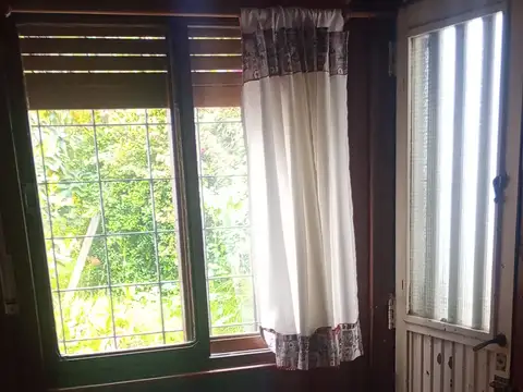 Casa 5 ambientes con 4 baños