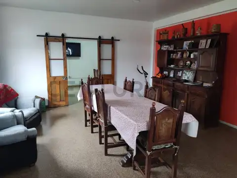 Casa en venta en Gral.Belgrano 206 esq. 231