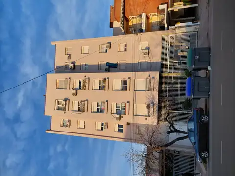 Enrique Carbó 900, Piso 5