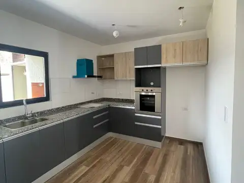 Casa en Alquiler de 3 dormitorios