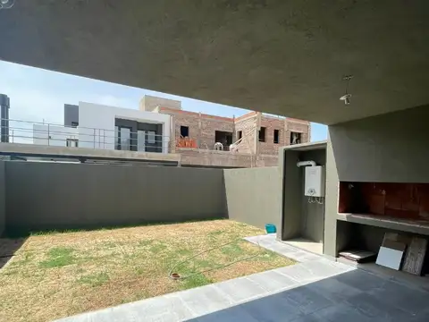 Casa en Alquiler al Sur