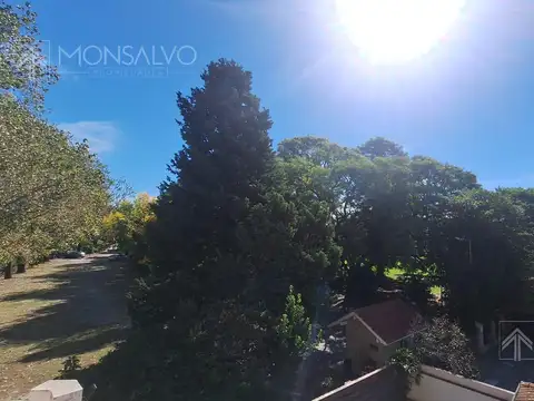 Casa 5 ambientes con 1 baño