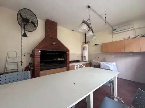 Depto Tipo Casa 4 ambientes con 2 baños