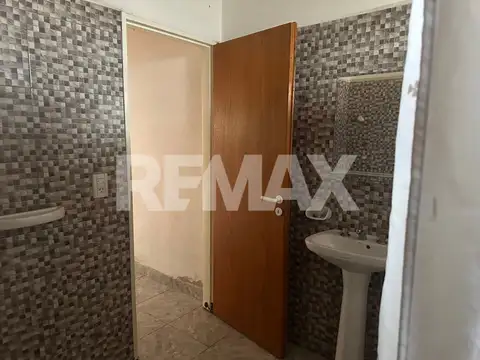Casa 2 ambientes con 1 baño