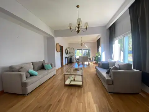 Casa Monoambiente con 5 baños