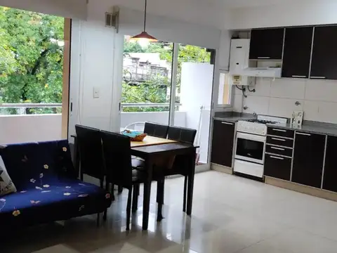 Aguero 800, Piso 2