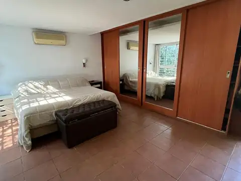 Casa 4 ambientes en venta en Parque Leloir