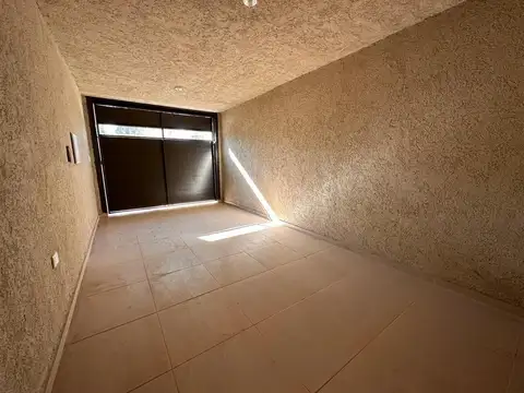 Depto Tipo Casa en Venta con 1 cocheras