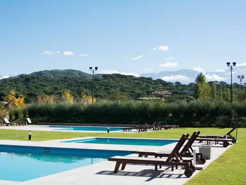Terreno en Venta en Praderas De San Lorenzo, USD 260.650