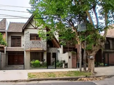 Espectacular Chalet en 2 plantas