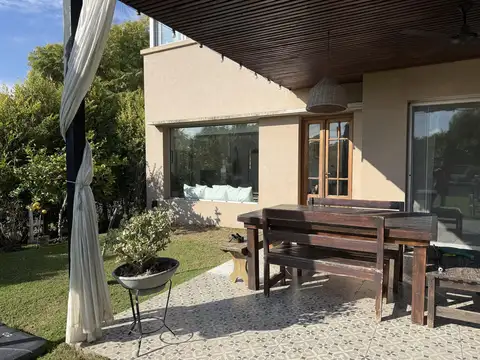 Alquiler Temporal  al agua en Barrancas de Santa Maria Corredor Bancalari