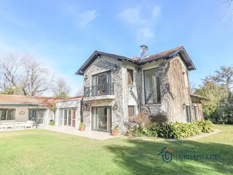 Casa en Venta de 4 dormitorios