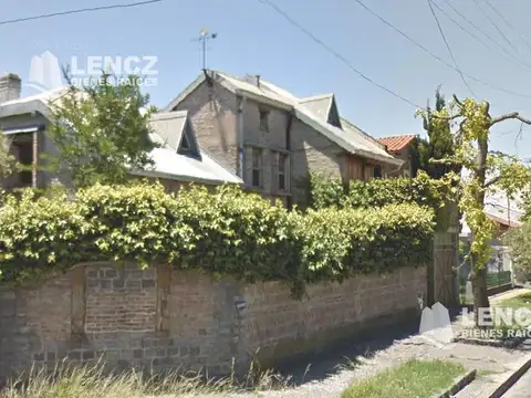 Venta Casa de 5 Amb con Pileta en Don Bosco -Estilo Patagónico  TU PROXIMA CASA