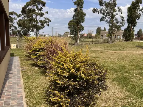 Casa 2 ambientes con 1 baño