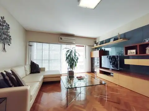 Departamento de 5 ambientes c/ dep y cochera EN VENTA en Recoleta/ Barrio Norte