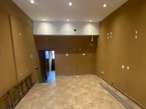 ALQUILER DE OFICINA EN RAMOS MEJIA SUR.