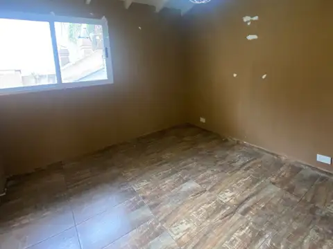 Oficina 2 ambientes con 1 baño