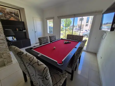 Casa en Venta en Laguna Azul, USD 138.000