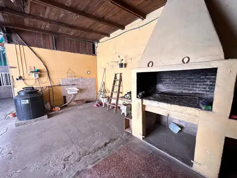 Parana 300, VGG, Casa de 3 dormitorios + departamento 1 dorm