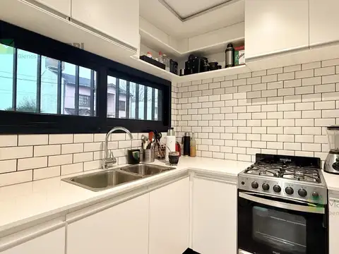 Depto Tipo Casa en Venta con 2 cocheras