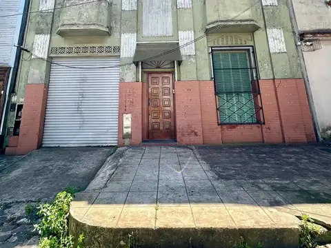 Casa 6 ambientes con 3 baños