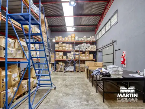 Galpon en Alquiler en Martinez, USD 3.500