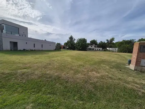 Terreno en Venta en El Nacional Club de Campo, USD 42.000