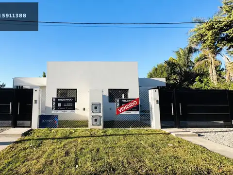 Casa 3 dormitorios a estrenar  en City Bell