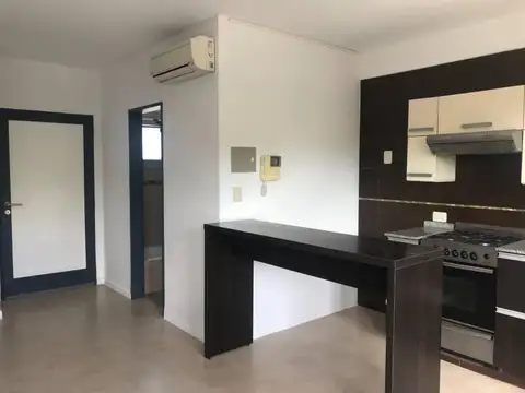 Departamento 1 ambiente con 1 baño