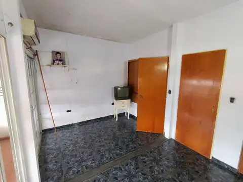 Depto Tipo Casa 3 ambientes con 2 baños