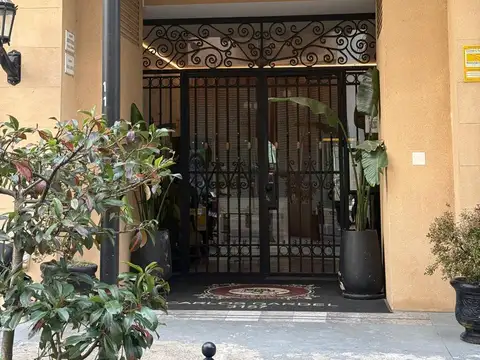excelente departamento en inmejorable ubicacion , como a estrenar.