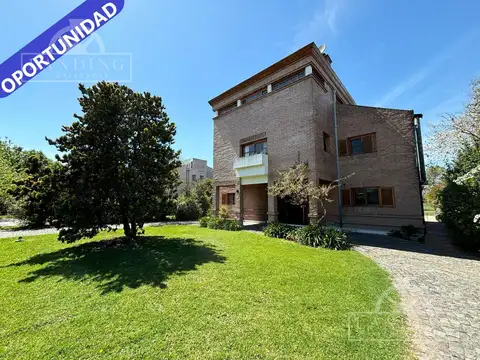 FINANCIACION - Casa de 5 ambientes en venta en Club de Campo Hacoaj