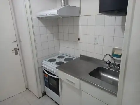 Leandro N. Alem 100, Piso 5