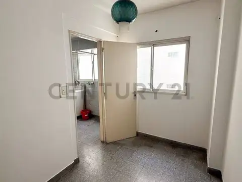 Oportunidad Venta Piso Flores 5 ambientes