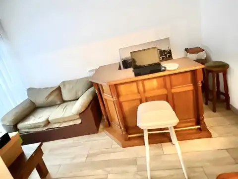 Departamento 6 ambientes con 2 baños