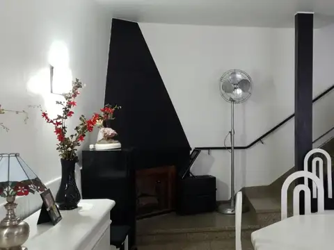 Depto Tipo Casa 3 ambientes con 2 baños