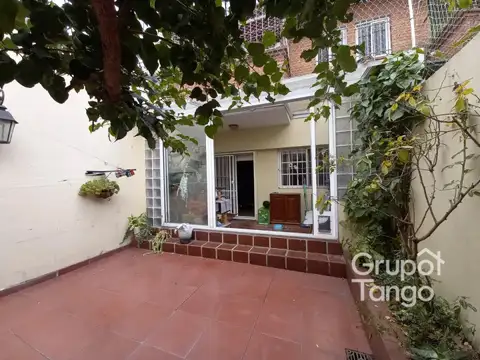 José Pedro Varela 3600, Piso 0