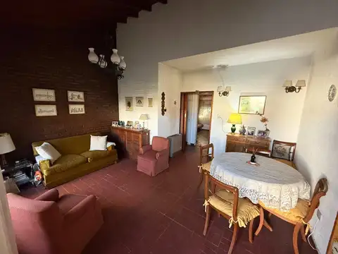 Casa en Venta en Castelar, USD 95.000