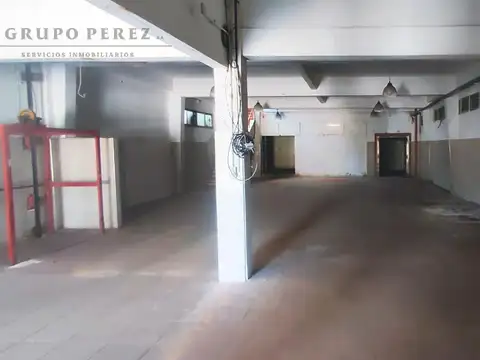 Galpon en Alquiler 30  mts Fondo