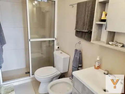 Casa en venta - 4 Dormitorios 2 Baños - Dina Huapi