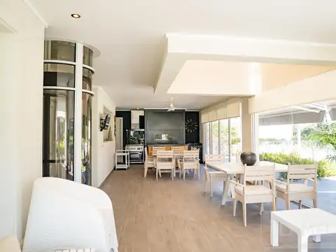 Casa en Venta en Funes, USD 1.550.000