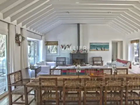 Casa en Alquiler Temporal con 1 cochera