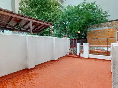 Dr. Pedro Ignacio Rivera  al 3100
