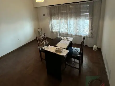 Depto Tipo Casa en Venta en Lanús Oeste, USD 100.000