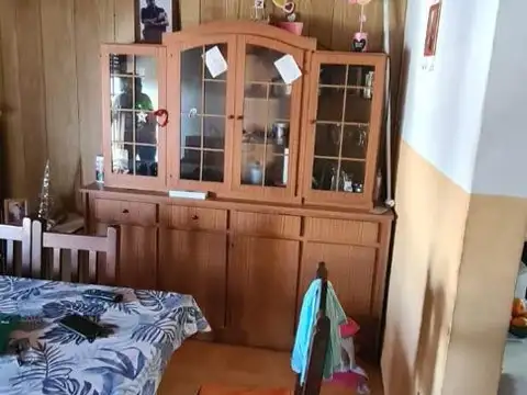 3 ambientes en Wilde en 2° piso, con patio y parrilla!