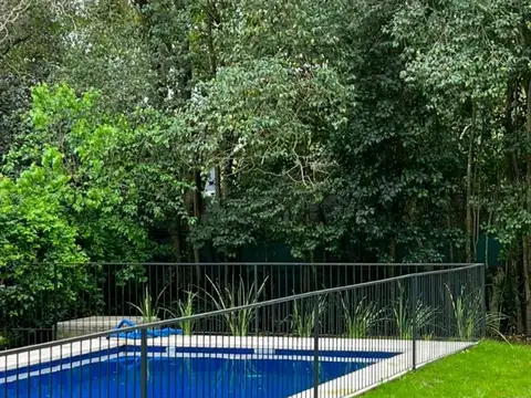 El Sausalito, Pilar. Almirante Guillermo Brown 2151